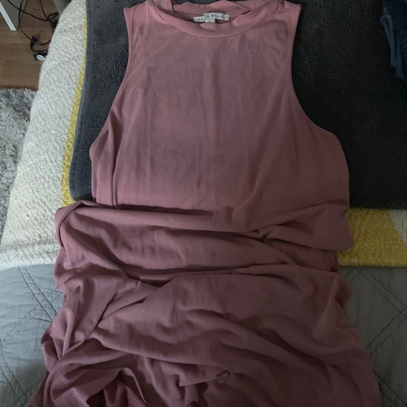 dress - Picture 1 of 1